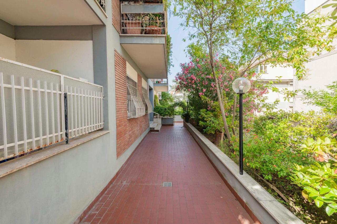 Vatican View Apartment - Zeno 22 Рим Экстерьер фото